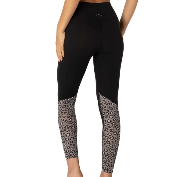 Beyond Yoga Back Me Up High-waisted leggings Size small - Picture 2 of 7